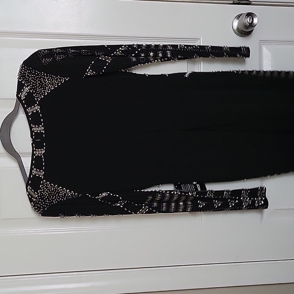 Dress - Picture 4 of 6